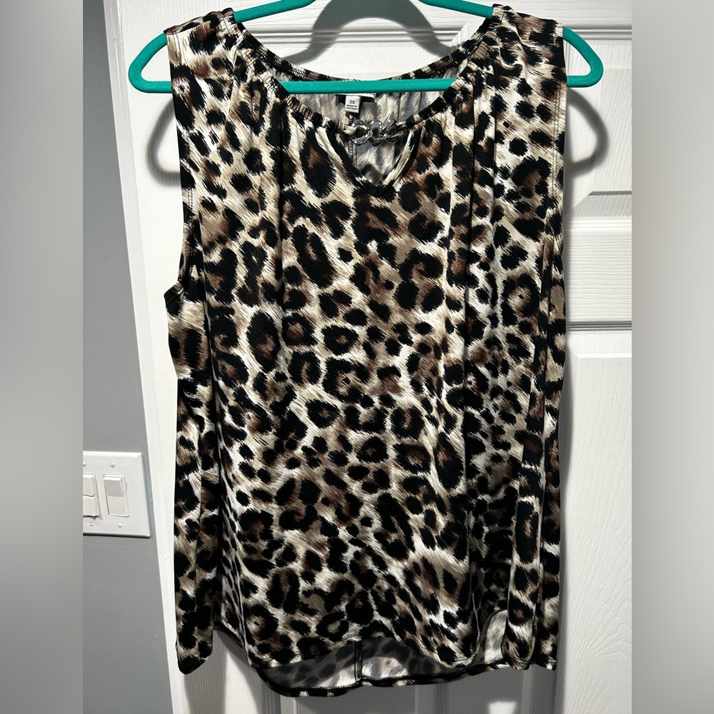 Women’s 2x Notations Leopard Print Dressy Tank Top